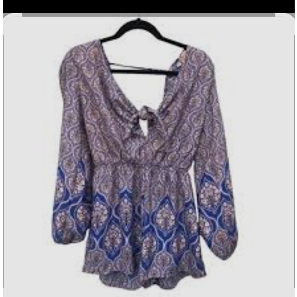 a'gaci Blue and White Tie Front Blouse
